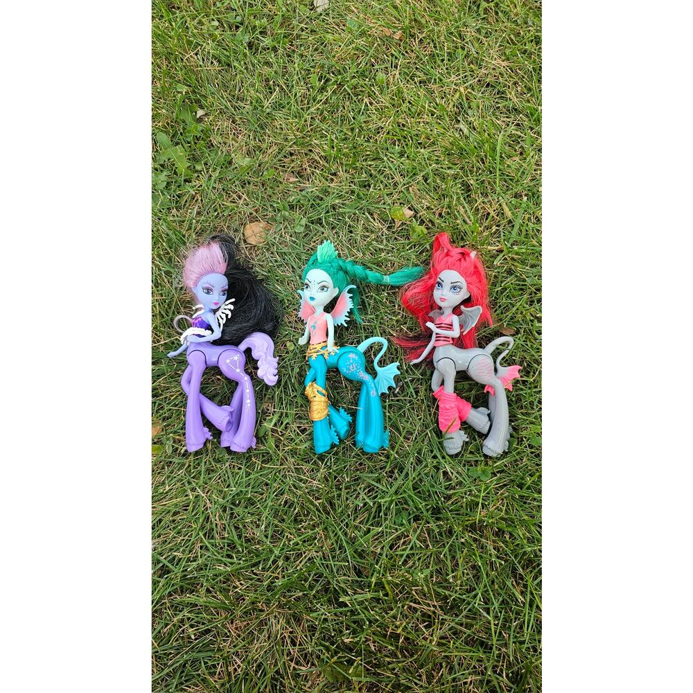 Monster High Frightmares- Aery Downfall,‎ Tide Chaser,  Lyra Quartzmane 3 pack
